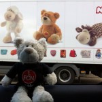 Pauli Nici 2 vor dem Truck