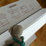 Pauli packt Kartons (8)