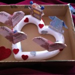 Pauli bastelt ein Hochzeitsgeschenk (6)